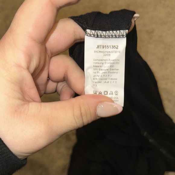 Tank Top Romper - Picture 5 of 5